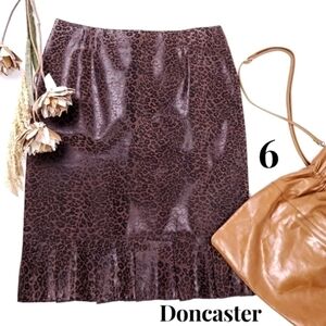 Doncaster Leather Leopard Embossed Skirt Sz 6
